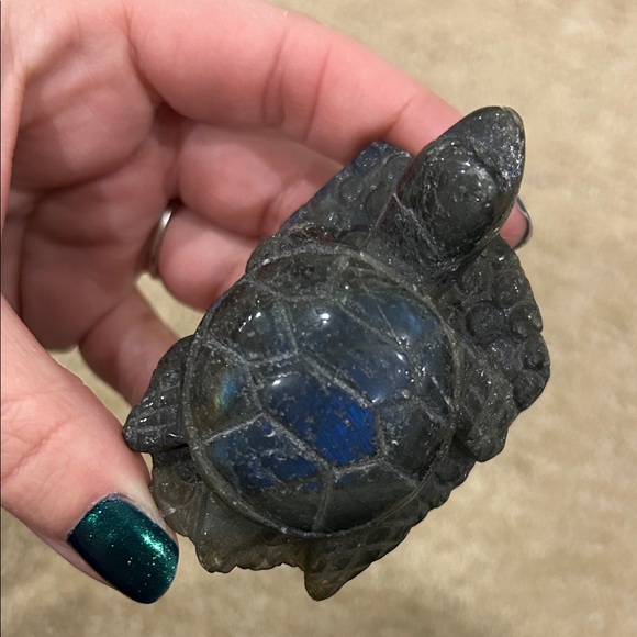 Labradorite Turtle Crystal - Picture 5 of 9
